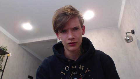 franky_twink  21-08-2022